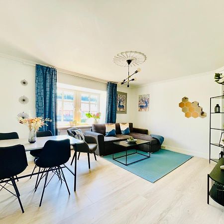 Aday - Modern 2 Bedroom Charming Central Apartment With Public Parking Aalbor Kültér fotó